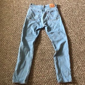 These are 501 boyfriend levi jeans, size 27.